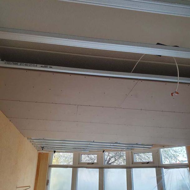 Verlaagd plafond plaatsen door Jkok